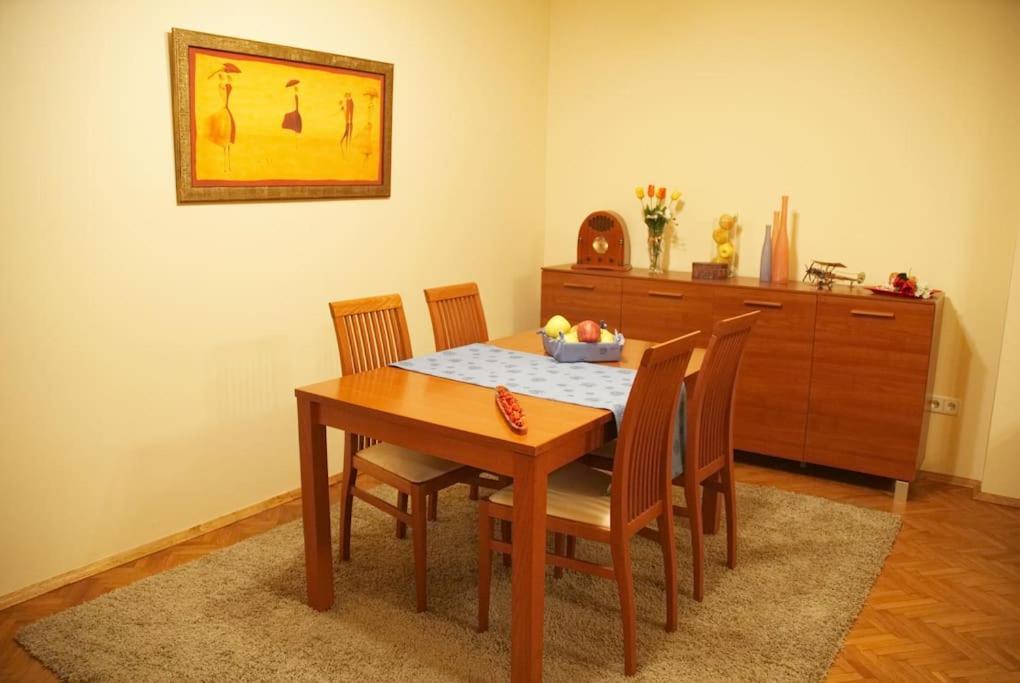 Alegra Apartment In Sofia Downtown Buitenkant foto