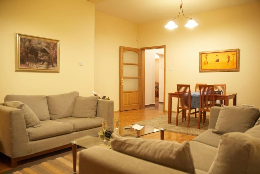 Alegra Apartment In Sofia Downtown Buitenkant foto